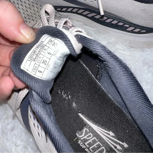 Brooks Womens size 8 Launch 8 Pink and Blue Running Sneaker Brooks Reastart - Picture 8 of 9